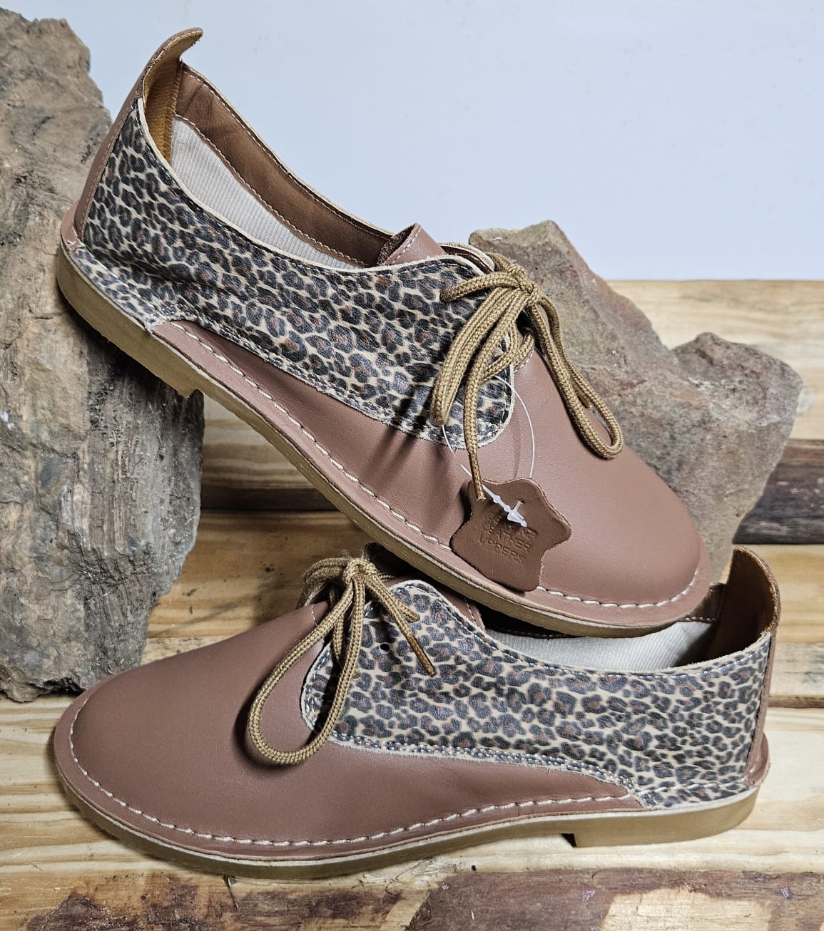 Leopard tan